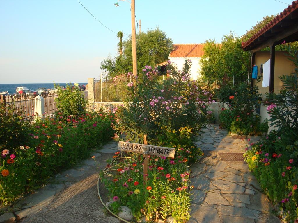 Athina Apartments Palaiopoli  Buitenkant foto