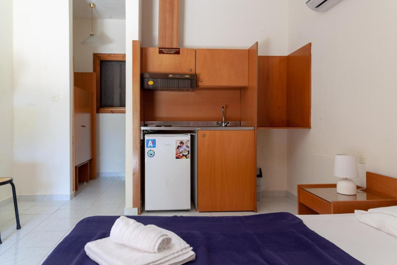 Athina Apartments Palaiopoli  Buitenkant foto